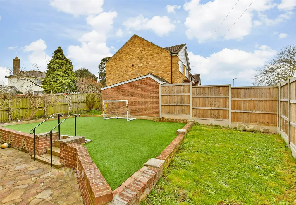 Rear Garden - Ellison Way, Rainham, Gillingham, Kent - Wards of Kent