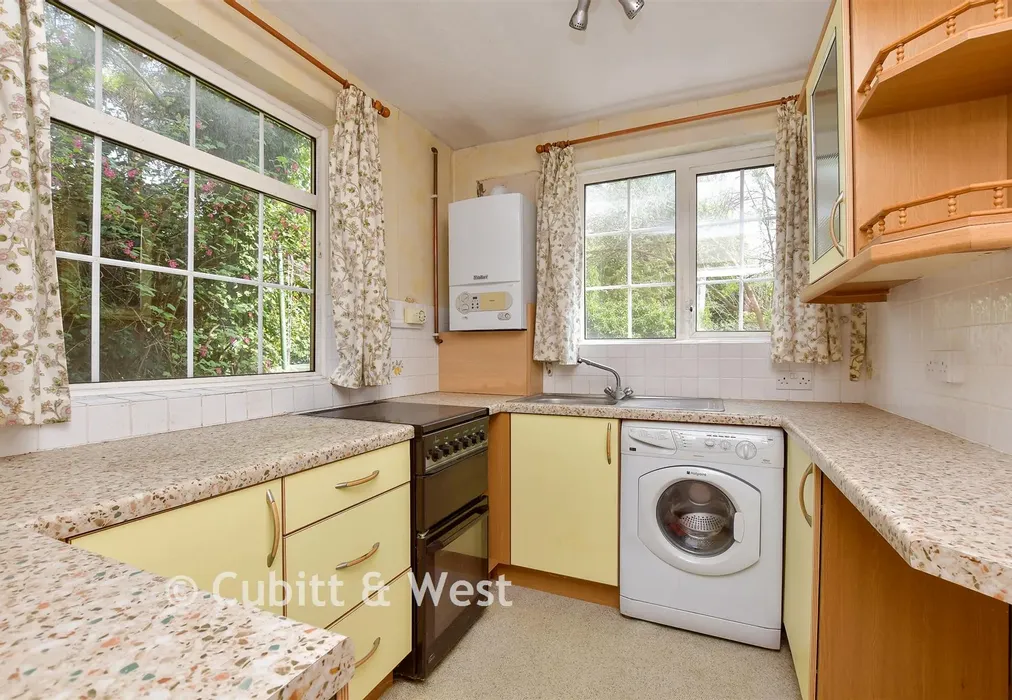 Kitchen - Campden Road, South Croydon, Surrey - Wards of Kent