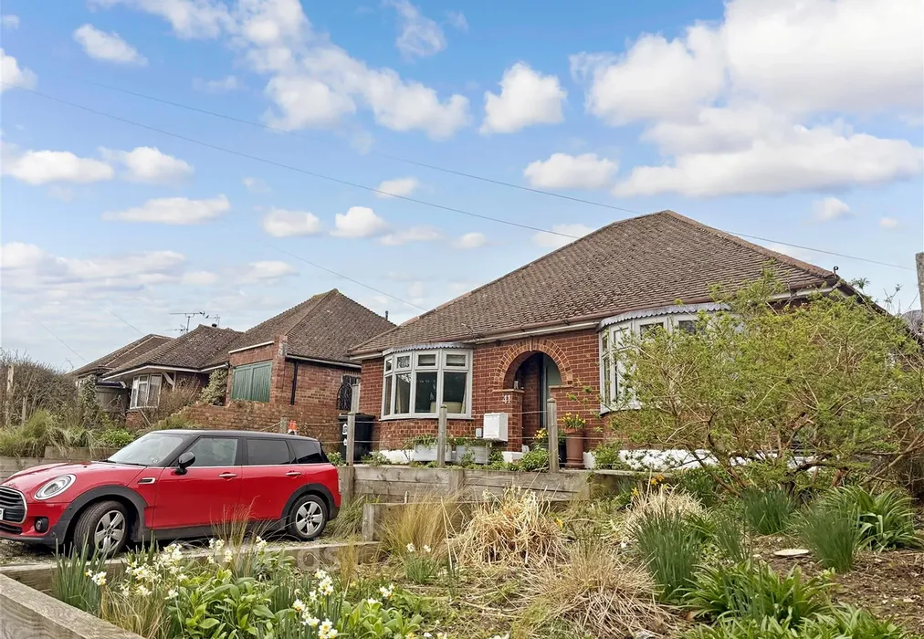 Front - Salisbury Road, Deal, Kent - Wards of Kent