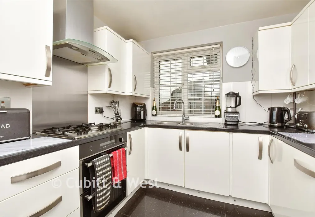Kitchen - Thicket Road, Sutton, Surrey - Wards of Kent