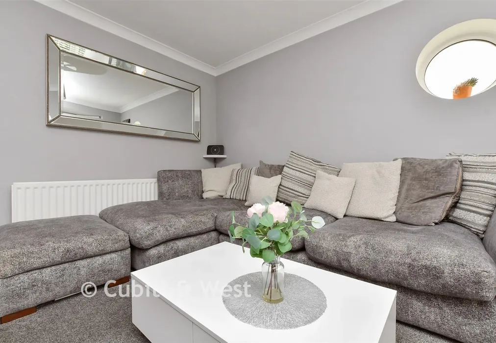 Internal Lifestyle Photograph - Thicket Road, Sutton, Surrey - Wards of Kent