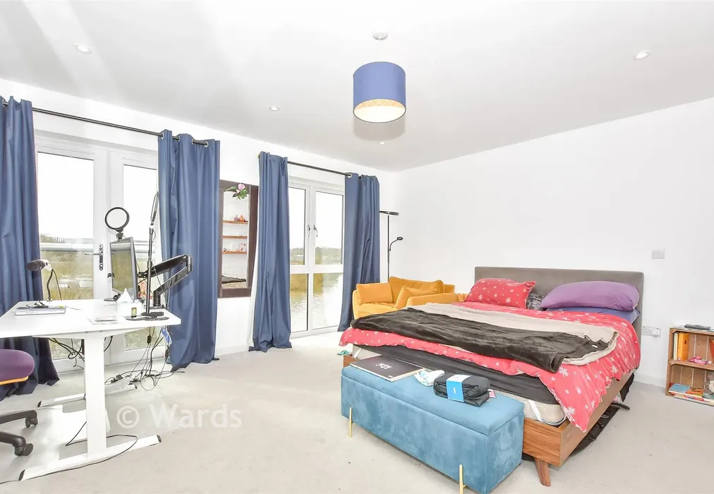 Bedroom 1 - Riverside Place, Aylesford, Kent - Wards of Kent