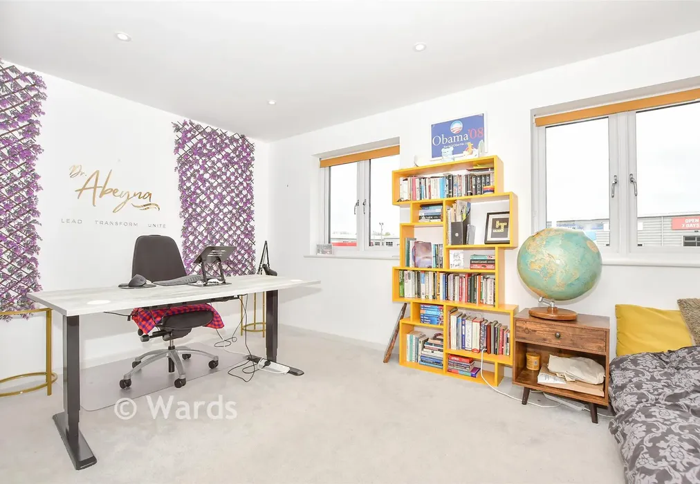 Bedroom 3 - Riverside Place, Aylesford, Kent - Wards of Kent
