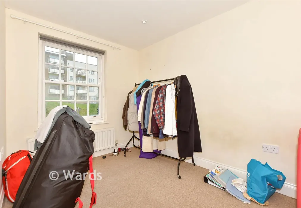 Bedroom 2 - Queens Courtyard, Dover, Kent - Wards of Kent