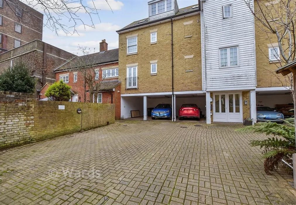 Driveway/Parking - Queens Courtyard, Dover, Kent - Wards of Kent
