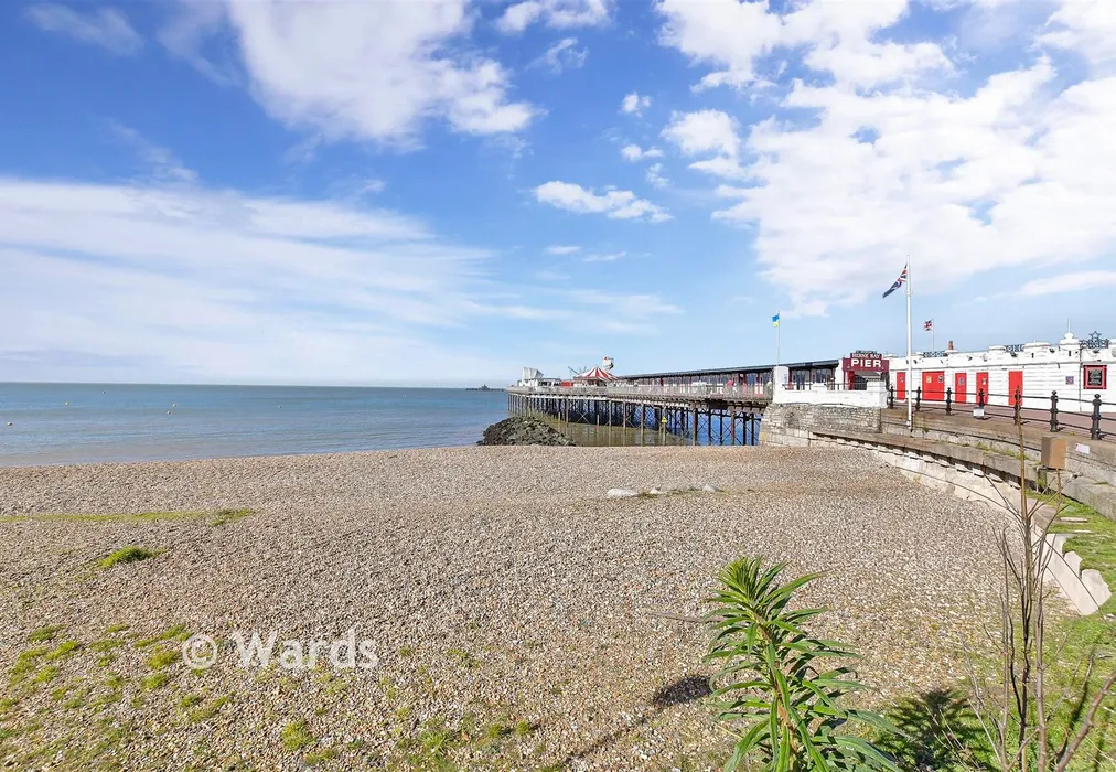 Surrounding Area - Pier Avenue, Herne Bay, Kent - Wards of Kent