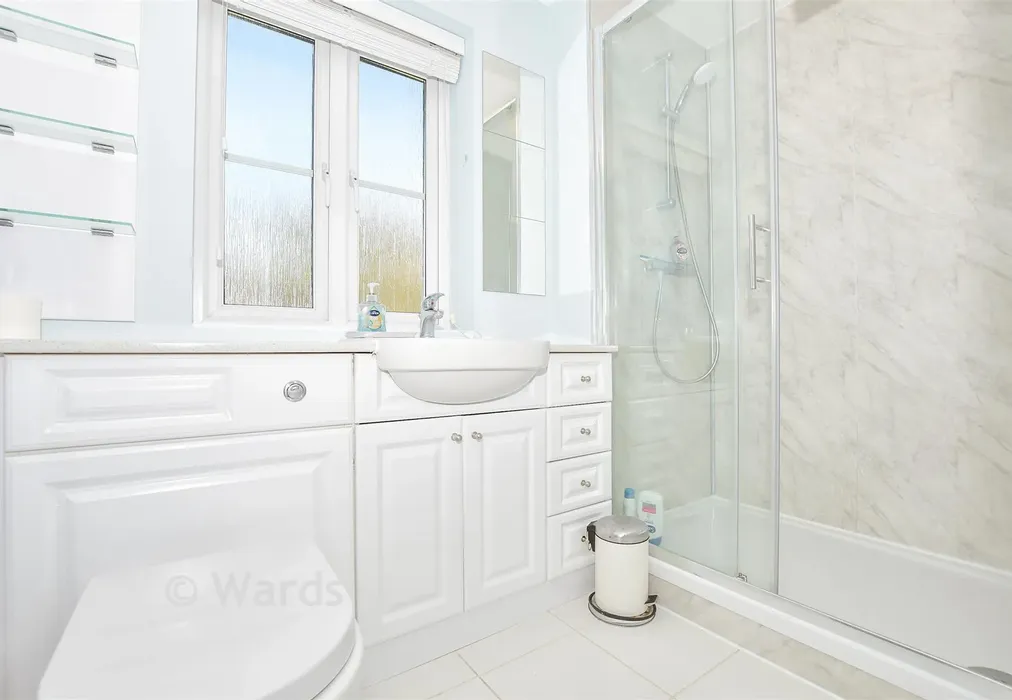En-Suite Shower Room - The Farrows, Maidstone, Kent - Wards of Kent