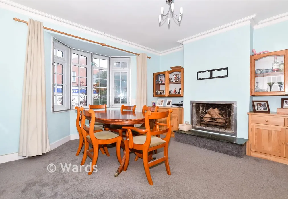 Dining Room - Maidstone Road, Paddock Wood, Kent - Wards of Kent