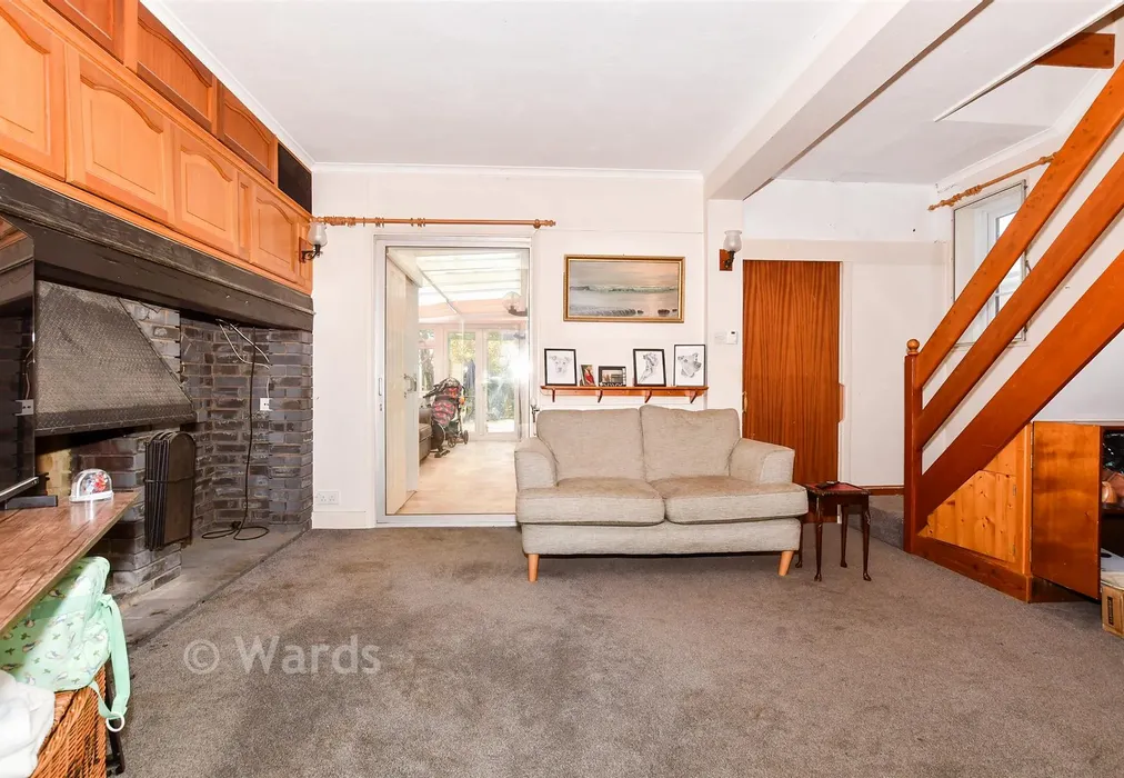 Lounge - Maidstone Road, Paddock Wood, Kent - Wards of Kent