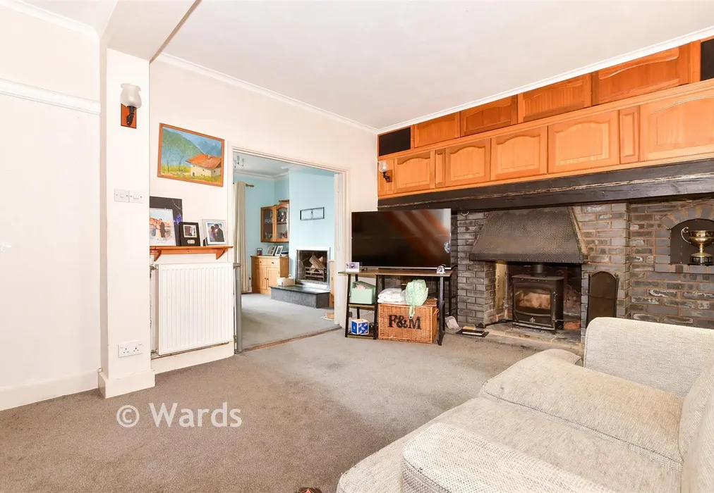 Lounge - Maidstone Road, Paddock Wood, Kent - Wards of Kent