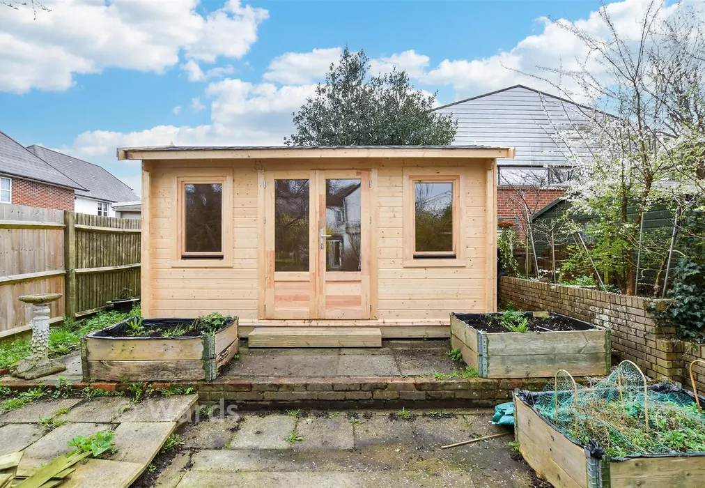 Rear Garden - Maidstone Road, Paddock Wood, Kent - Wards of Kent