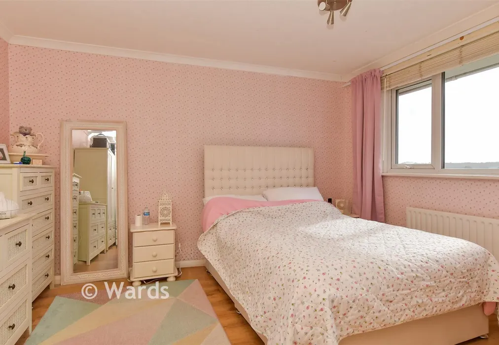 Bedroom 1 - Thatchers Lane, Cliffe, Rochester, Kent - Wards of Kent