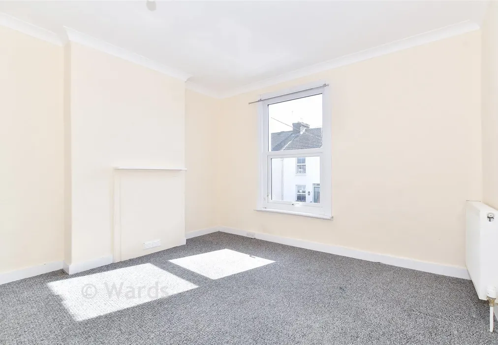 Bedroom 1 - Randall Street, Maidstone, Kent - Wards of Kent