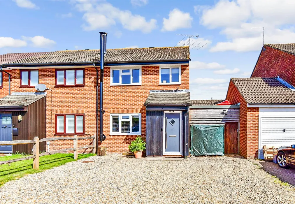 External (Web) - Springfield Close, Lavant, Chichester, West Sussex - Wards of Kent