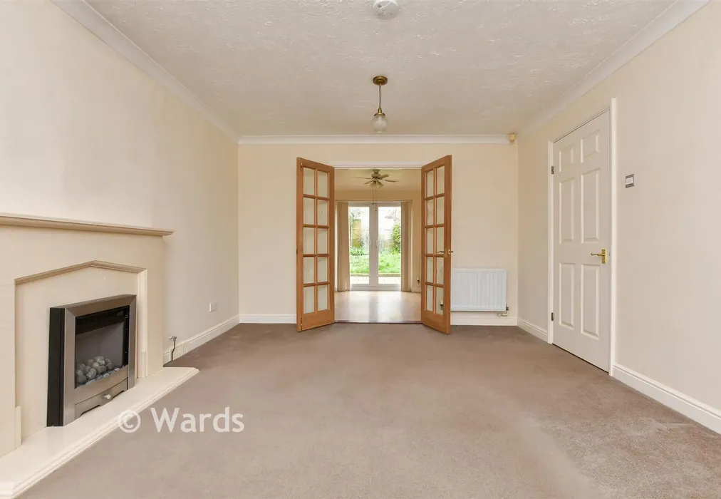 Lounge - Burgess Close, Minster, Ramsgate, Kent - Wards of Kent