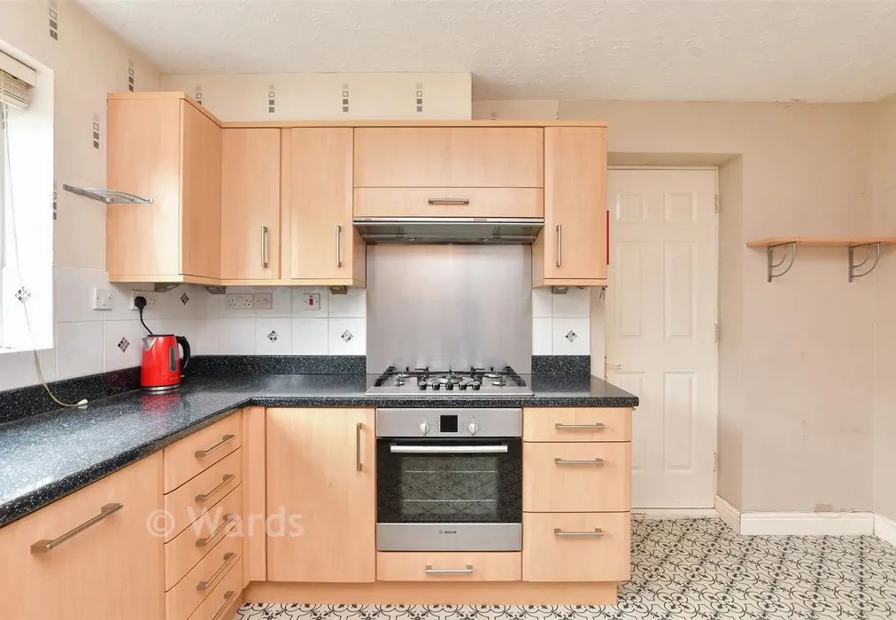 Kitchen - Burgess Close, Minster, Ramsgate, Kent - Wards of Kent