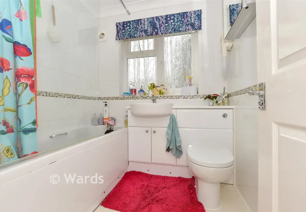 Bathroom - Cedar Road, Sturry, Canterbury, Kent - Wards of Kent