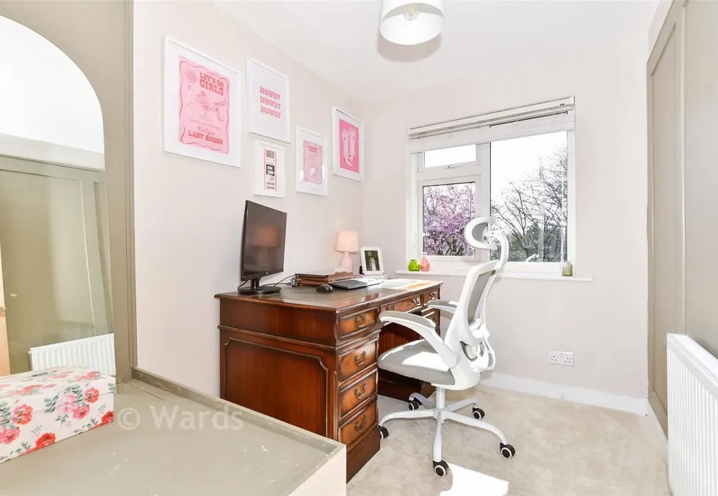 Bedroom 3 - Biddenden Close, Bearsted, Maidstone, Kent - Wards of Kent
