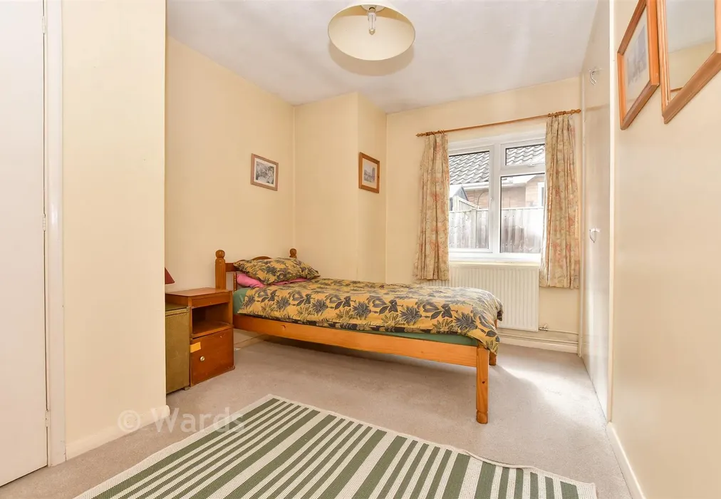Bedroom 2 - Northumberland Avenue, Kennington, Ashford, Kent - Wards of Kent