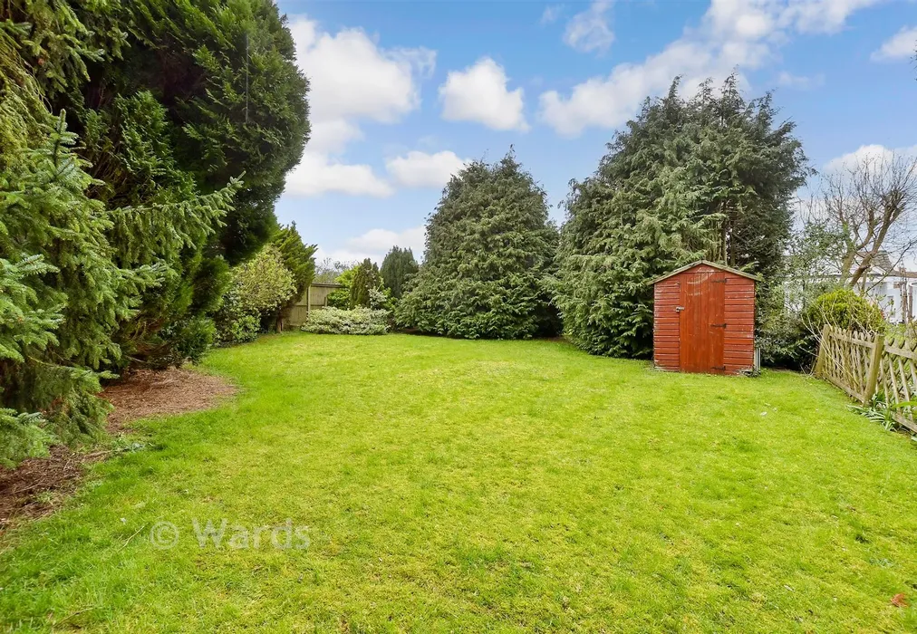 Rear Garden - Northumberland Avenue, Kennington, Ashford, Kent - Wards of Kent
