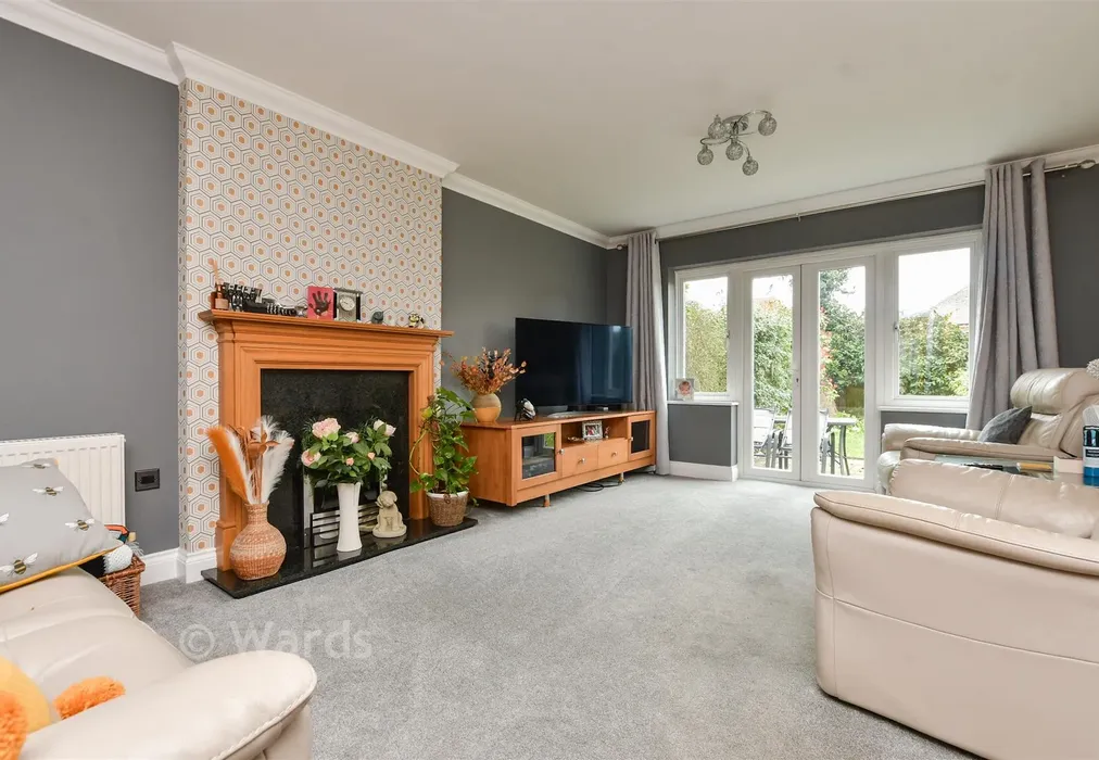 Lounge - Walnut Close, Broadstairs, Kent - Wards of Kent