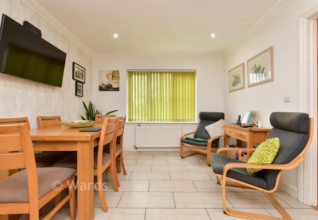 Kitchen/Diner - Walnut Close, Broadstairs, Kent - Wards of Kent