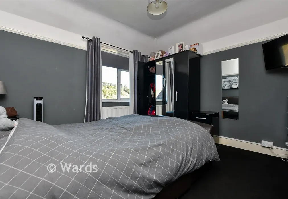 Bedroom 1 - Stonehall Road, Lydden, Dover, Kent - Wards of Kent