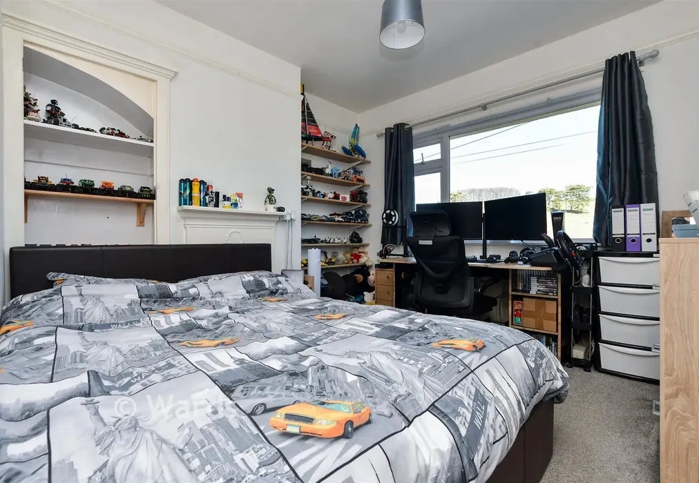 Bedroom 2 - Stonehall Road, Lydden, Dover, Kent - Wards of Kent