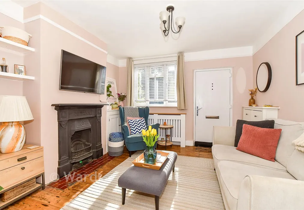 Lounge - Howland Road, Marden, Tonbridge, Kent - Wards of Kent