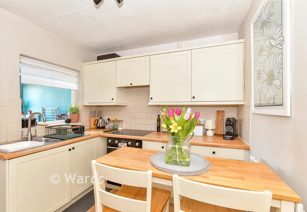Kitchen - Howland Road, Marden, Tonbridge, Kent - Wards of Kent