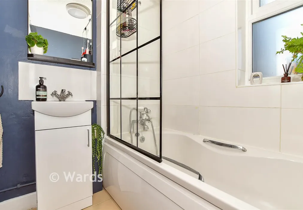 Bathroom - Howland Road, Marden, Tonbridge, Kent - Wards of Kent