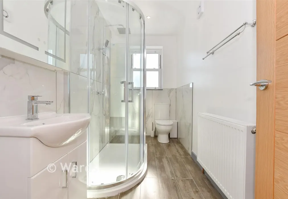 Shower Room - Cossington Road, Canterbury, Kent - Wards of Kent