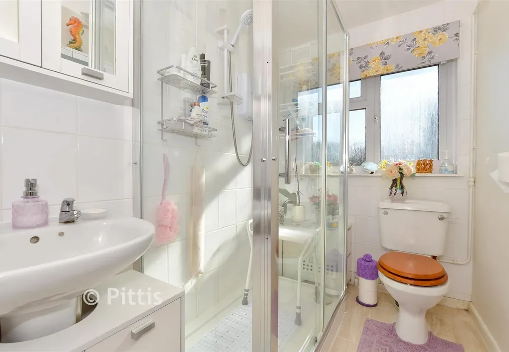 Shower Room - Lower Furlongs, Brading, Sandown, Isle of Wight - Wards of Kent