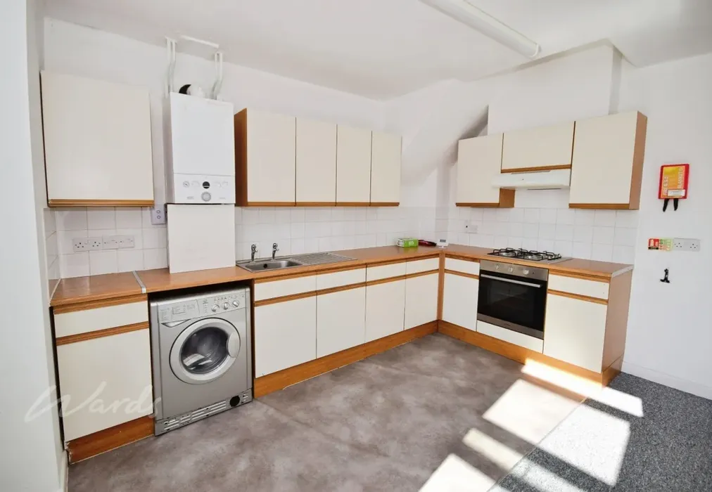 trafalgar kitchen - Trafalgar Street Gillingham ME7 - Wards of Kent