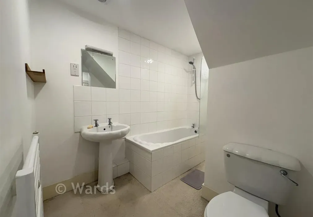 Bathroon 2 New - Upper Grosvenor Road, Tunbridge Wells, Kent - Wards of Kent