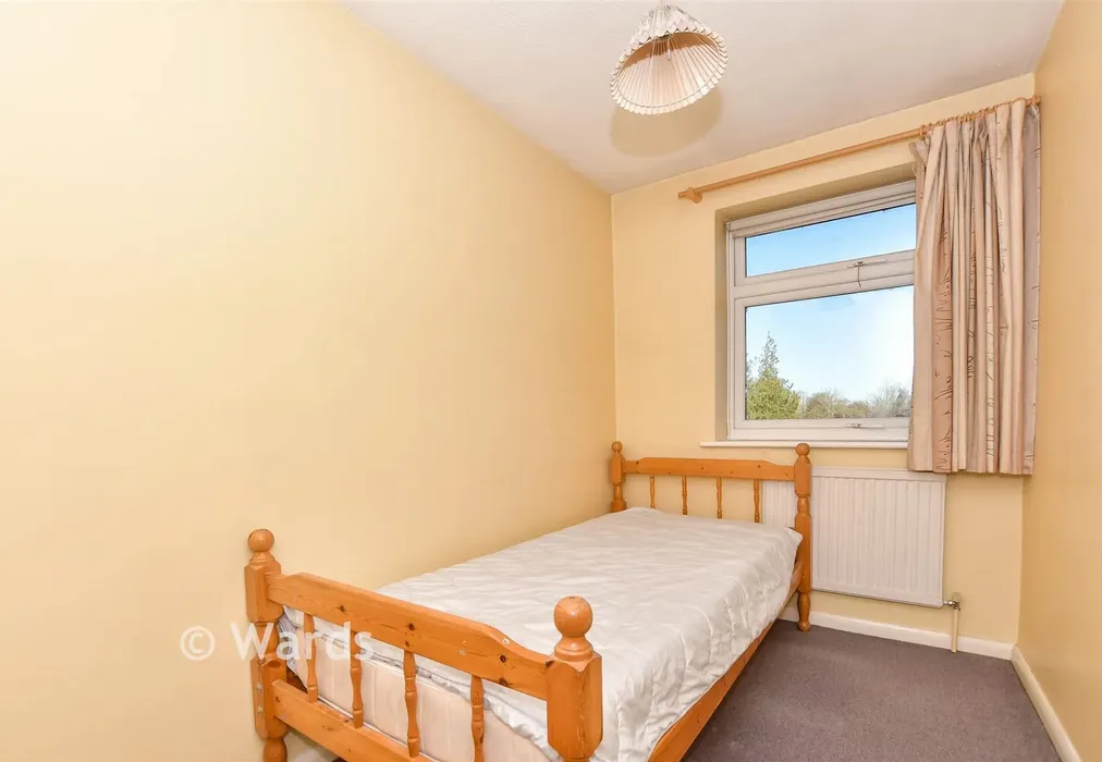 Bedroom 3 - High Trees Close, Willesborough, Ashford, Kent - Wards of Kent