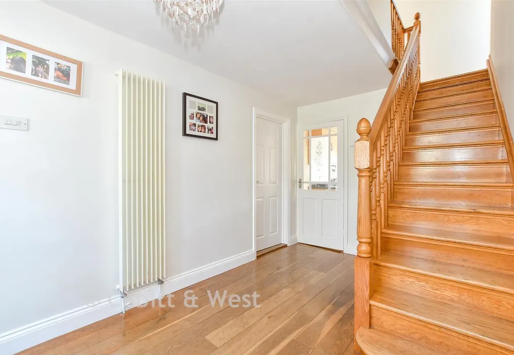 Hallway - Elmleigh Road, Havant, Hampshire - Wards of Kent