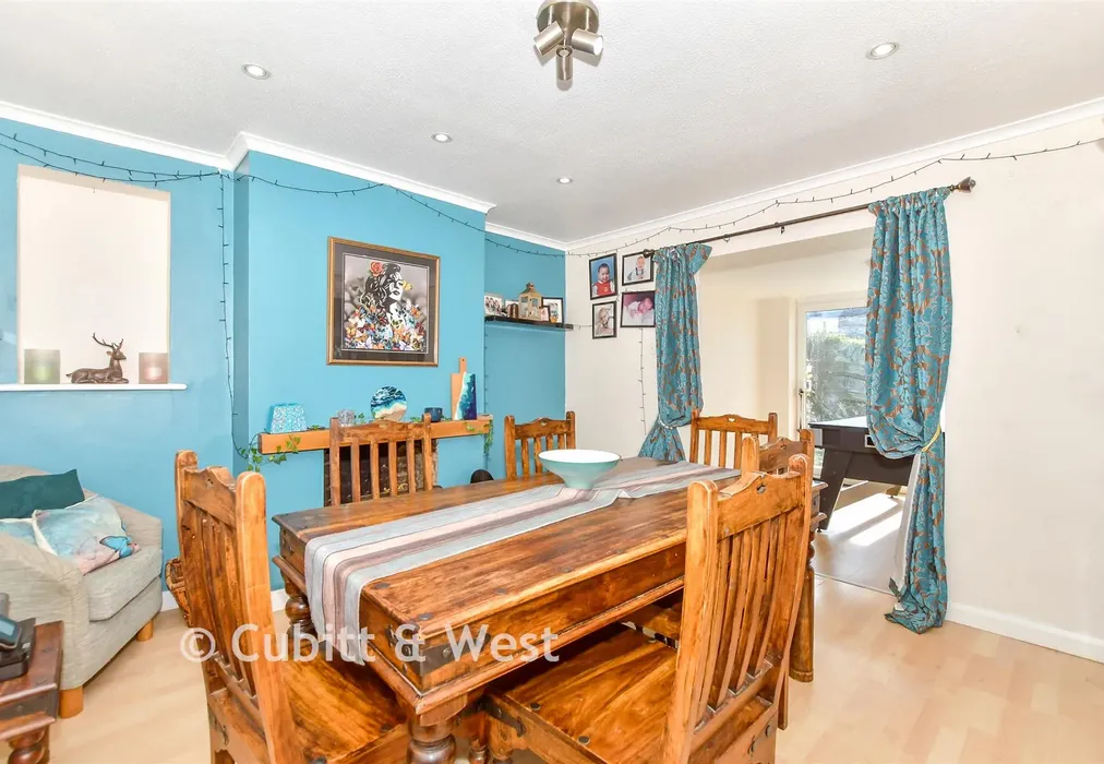 Dining Area - Elmleigh Road, Havant, Hampshire - Wards of Kent