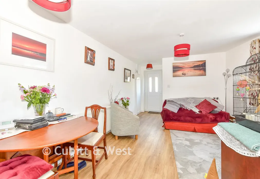 Annexe Lounge - Elmleigh Road, Havant, Hampshire - Wards of Kent