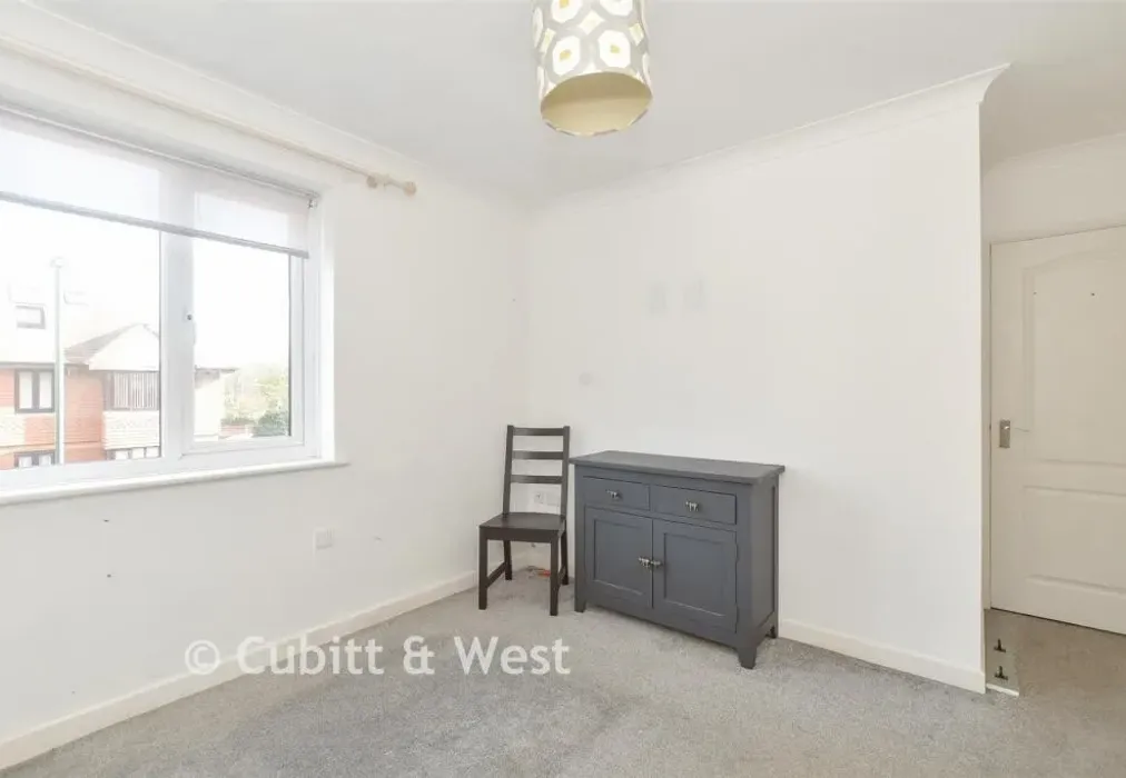 7 - Campbell Road Bognor Regis PO21 - Wards of Kent