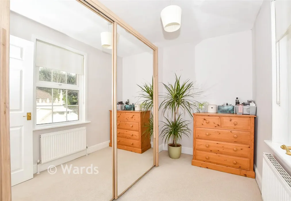 Bedroom 3 - New Hythe Lane, Larkfield, Aylesford, Kent - Wards of Kent