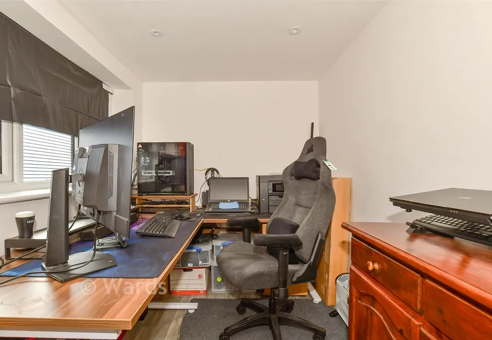 Room 1 - Albany Drive, Herne Bay, Kent - Wards of Kent