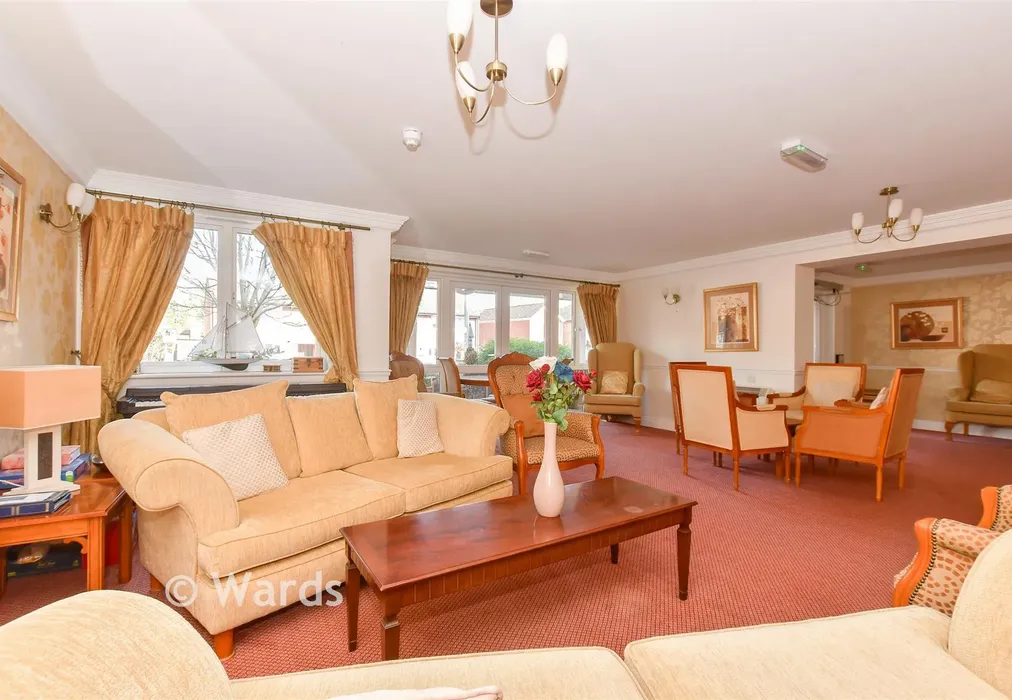 Internal Lifestyle Photograph - East Street, Hythe, Kent - Wards of Kent