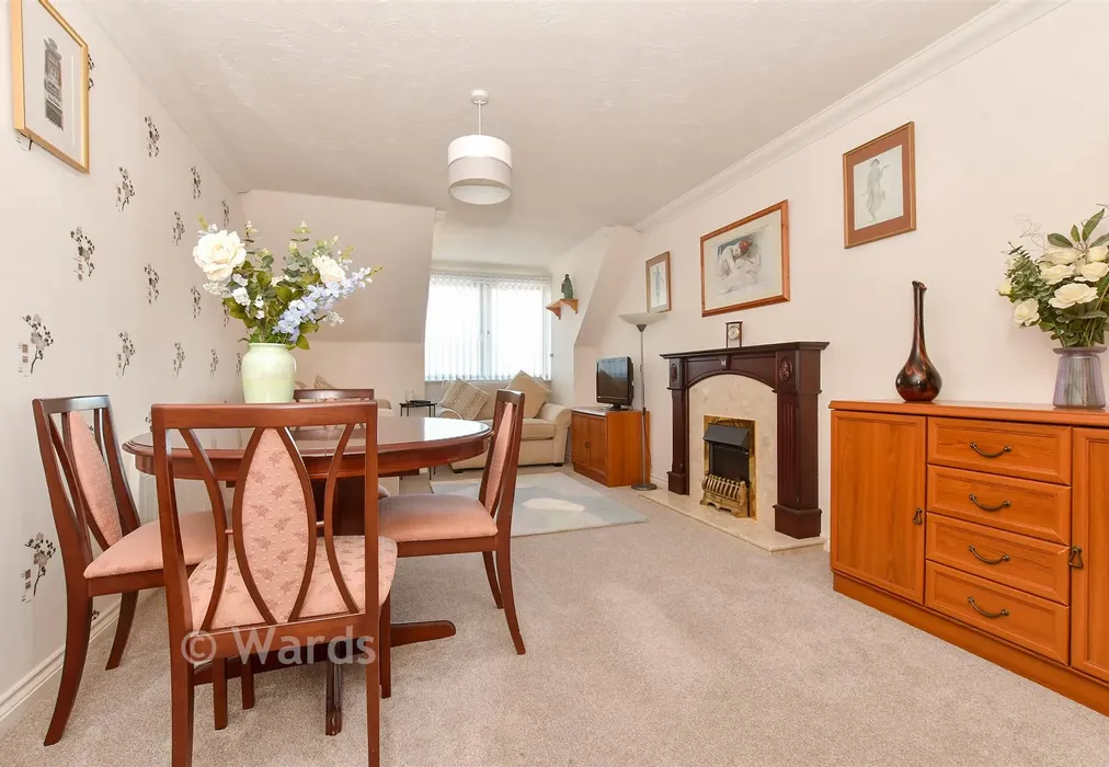 Lounge - East Street, Hythe, Kent - Wards of Kent