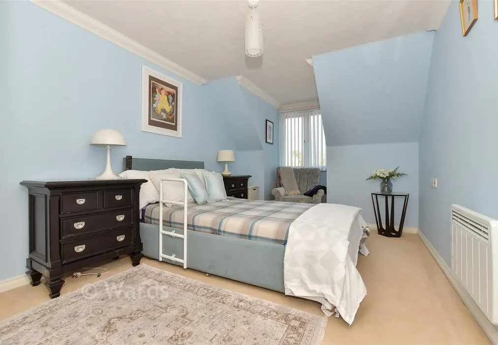 Bedroom - East Street, Hythe, Kent - Wards of Kent