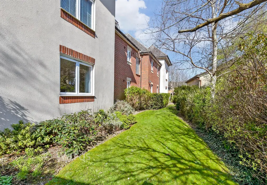 Communal Gardens - East Street, Hythe, Kent - Wards of Kent