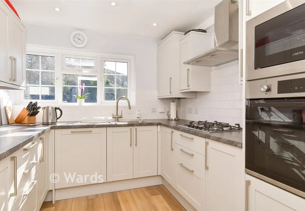 Kitchen - Doubleday Drive, Sittingbourne, Kent - Wards of Kent