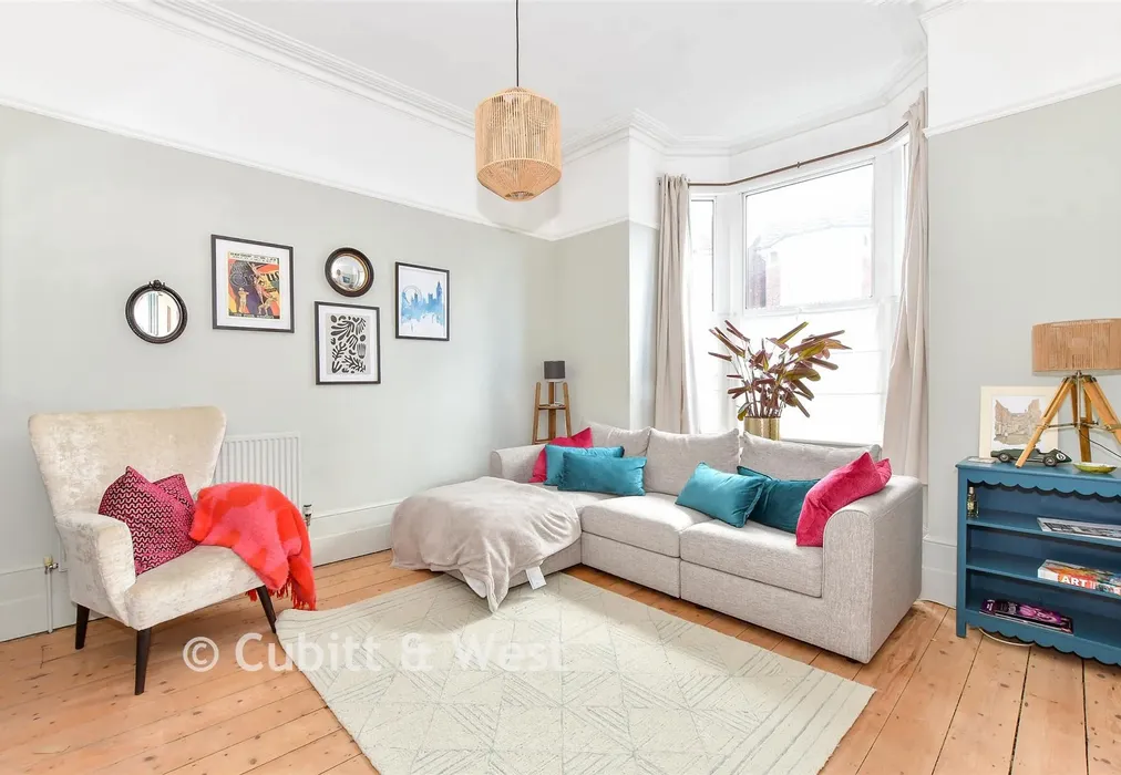 Lounge - Taswell Road, Southsea, Hampshire - Wards of Kent