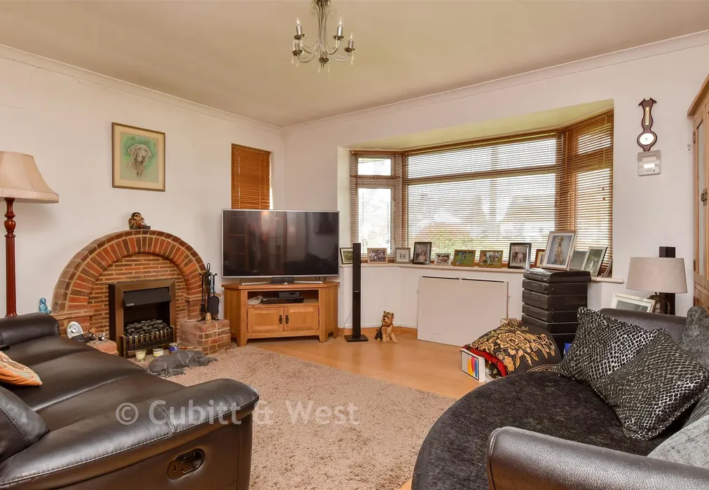 Lounge - Palatine Road, Goring-By-Sea, Worthing, West Sussex - Wards of Kent