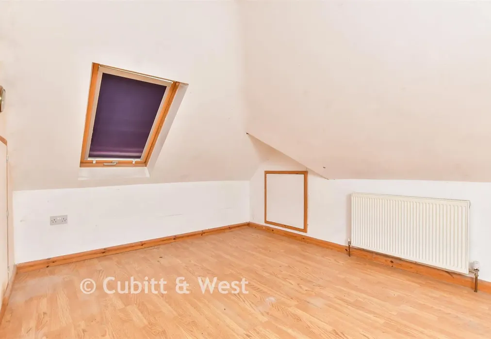 Bedroom 4 - Palatine Road, Goring-By-Sea, Worthing, West Sussex - Wards of Kent